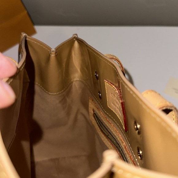 Louis Vuitton 2005 Beige Vernis Reade PM Small Purse MI0085 Top Handle LV - Picture 16 of 16